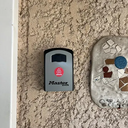 Cdg, Private 3 鲁瓦西昂法兰西